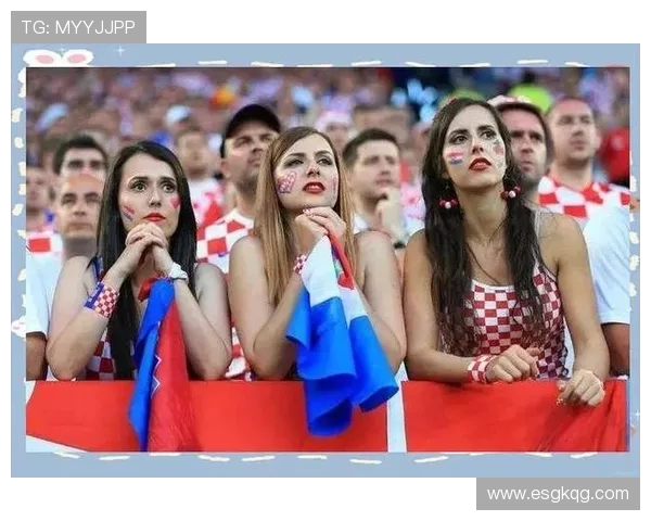 1998世界杯女模特风采：揭秘赛场背后的美女与时尚潮流